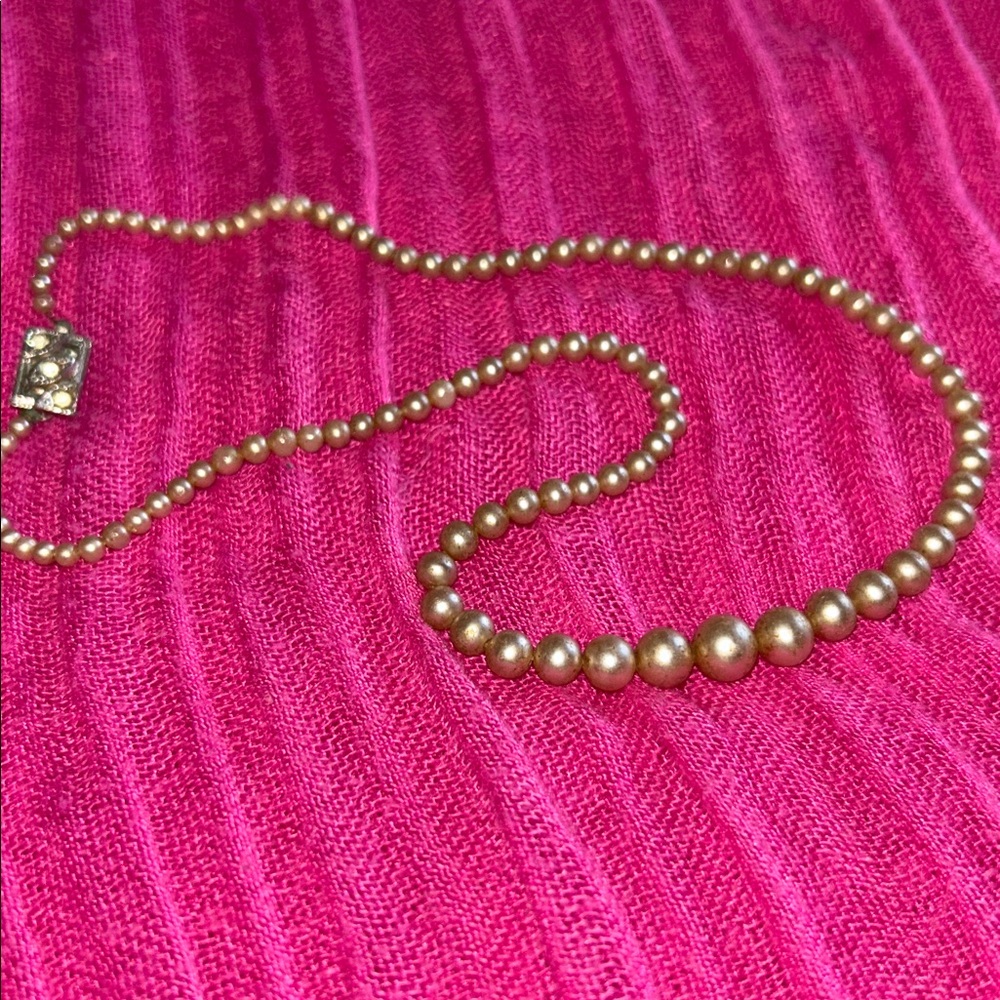 Elegant Gold Pearl Necklace 7  1/2” Vintage - Picture 2 of 3